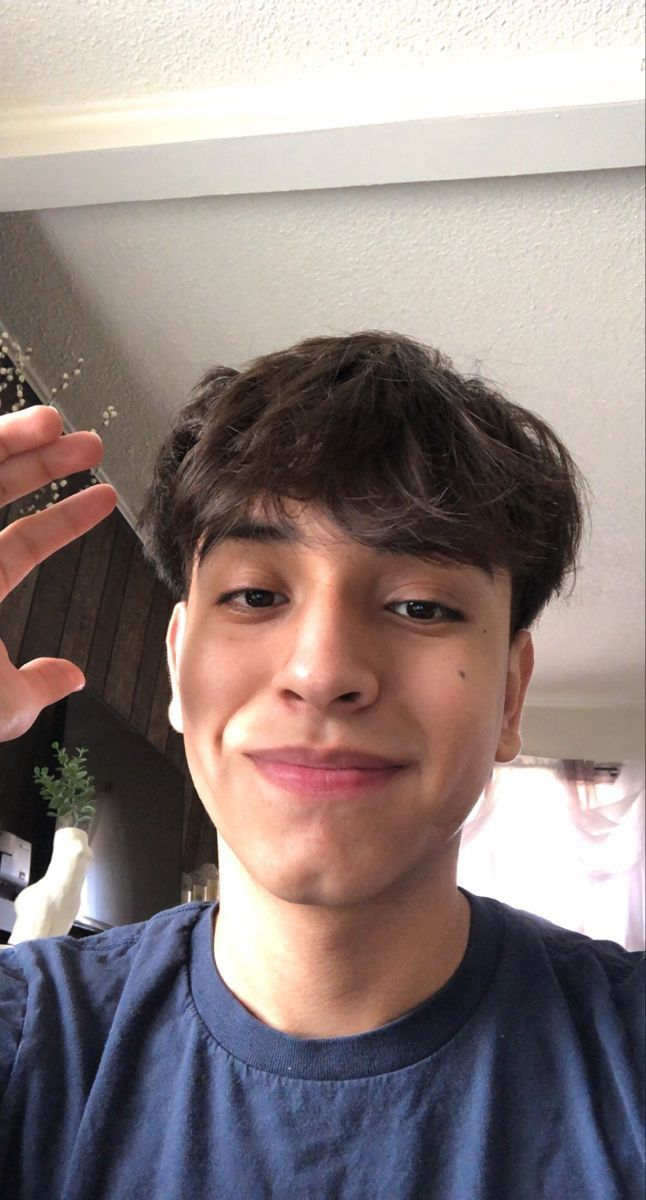 <em>Andrés T.</em>